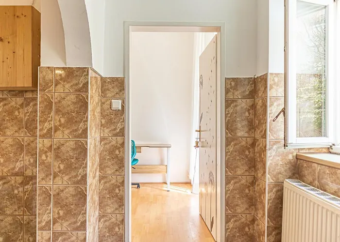 Apartment Elegant Haven: Stylish And Spacious 3br Vienna