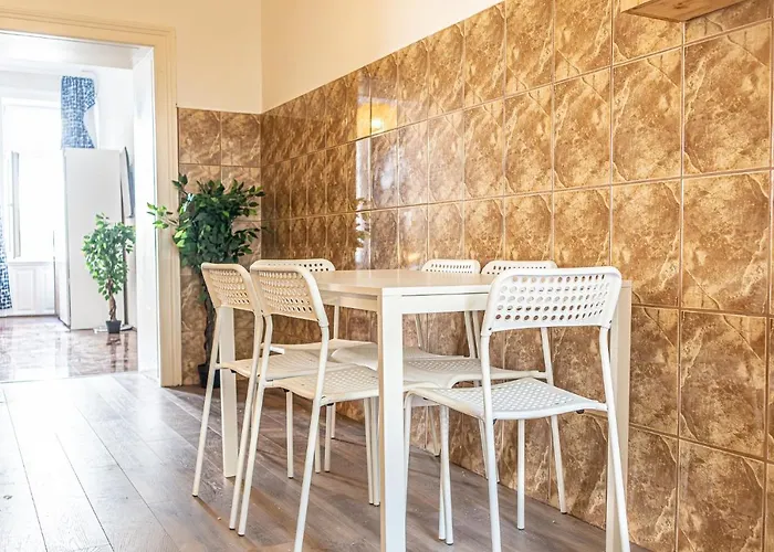 Elegant Haven: Stylish And Spacious 3br * Vienna